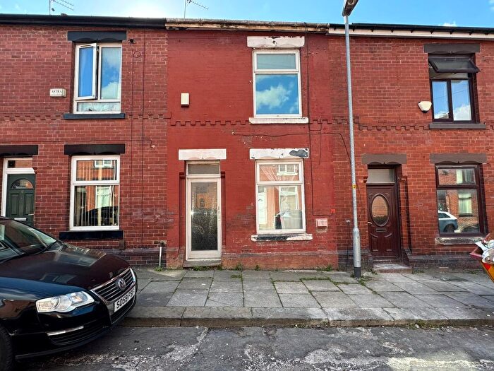 2 Bedroom Terraced House To Rent In Maple Street, Rochdale, OL11