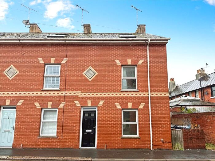 3 Bedroom End Of Terrace House To Rent In Fore Street, Exmouth, Devon, EX8