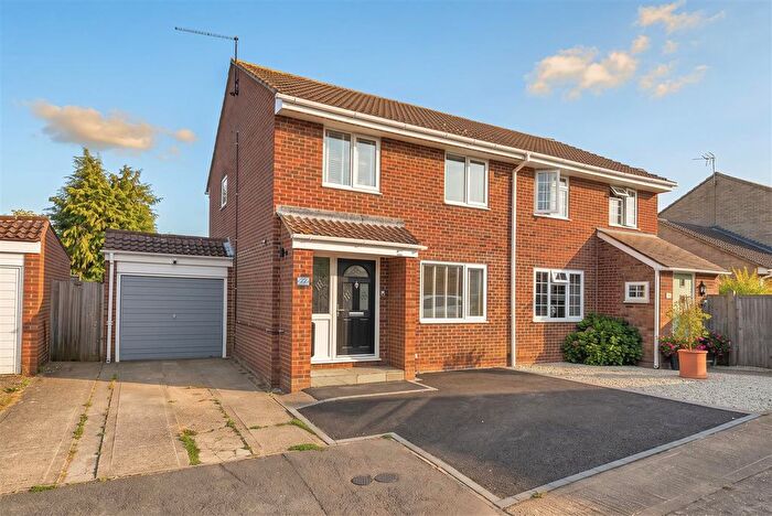 3 Bedroom Semi Detached House For Sale In Ballard Way, Paddock Wood, Tonbridge, TN12