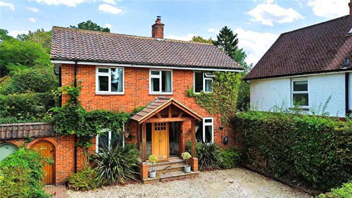 5 Bedroom Detached House For Sale In Kings Ride, Camberley, Surrey, GU15