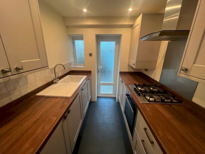 2 Bedroom Apartment To Rent In Plantagenet Street, Cardiff, CF11