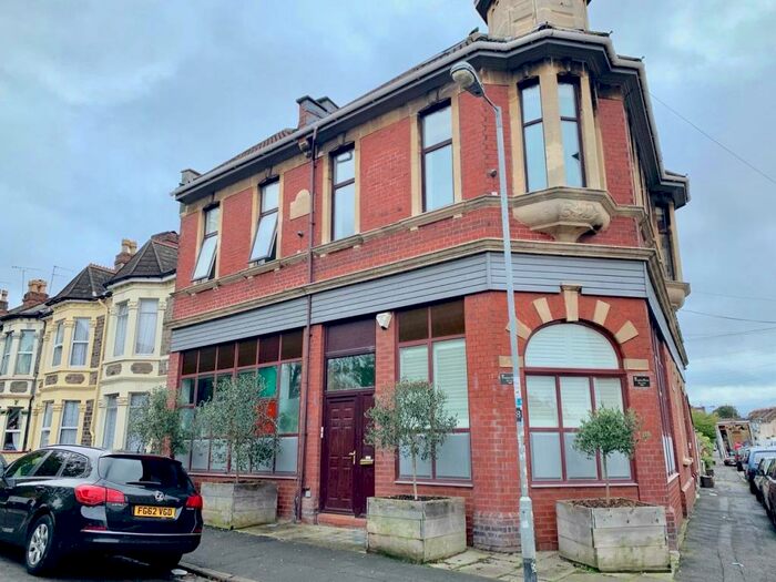 2 Bedroom Flat To Rent In Greenbank Road, Greenbank, Bristol, BS5