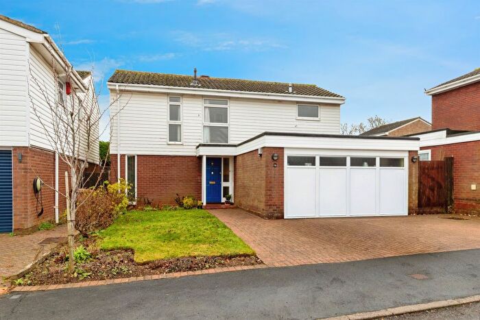 5 Bedroom Detached House For Sale In Blackmore, Letchworth Garden City, SG6