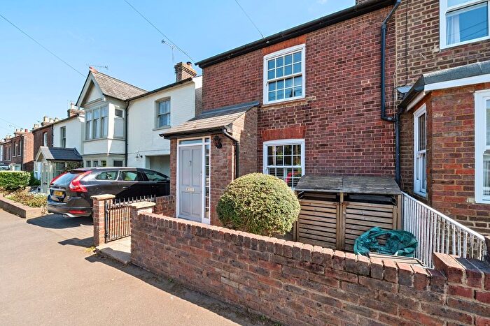 3 Bedroom End Of Terrace House To Rent In Cravells Road, Harpenden, AL5