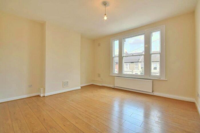 2 Bedroom Flat To Rent In Bruce Road, Harlesden, NW10