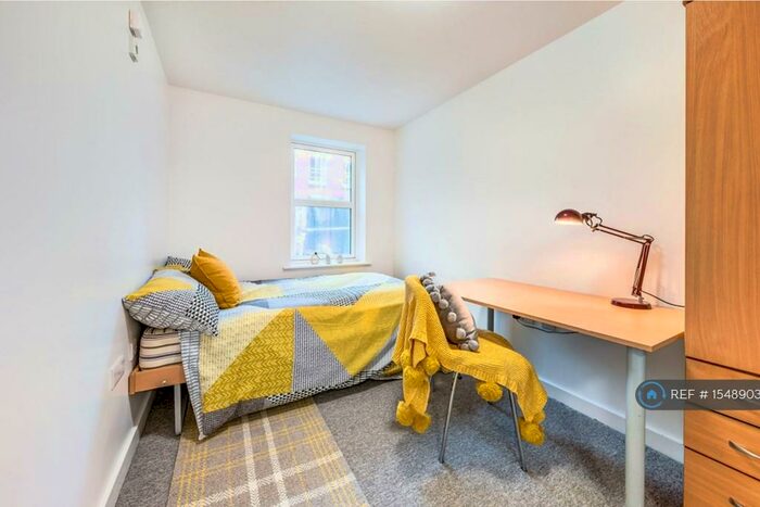 4 Bedroom Flat To Rent In Greenhill Road, Winchester, SO22