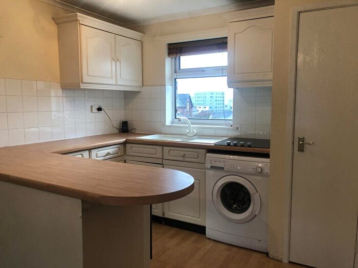 1 Bedroom Flat To Rent In Belle Vue Court #, LS3