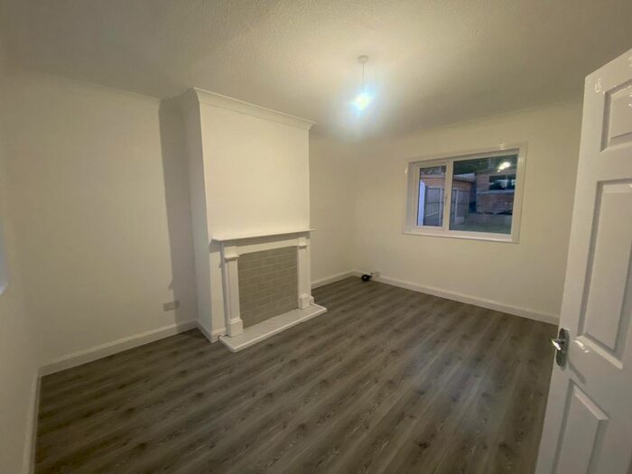 3 Bedroom Property To Rent In Worcester Road, Kidderminster, DY10