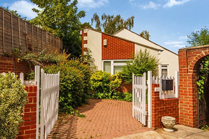 2 Bedroom Detached House For Sale In Coombe Lane, West Wimbledon, SW20