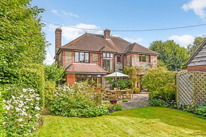 4 Bedroom Detached House For Sale In Amber House, Lovington Lane, Ovington, Alresford, SO24