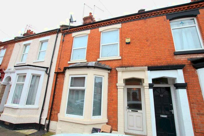 4 Bedroom Terraced House To Rent In Whitworth Road, Northampton, NN1