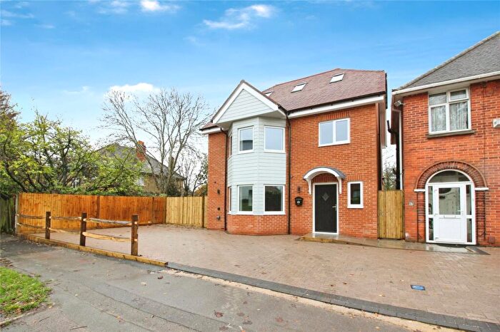 4 Bedroom Detached House For Sale In Southcote Lane, Reading, RG30