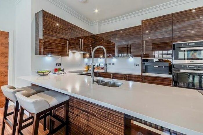 3 Bedroom Flat To Rent In Rainville Road, London, W6