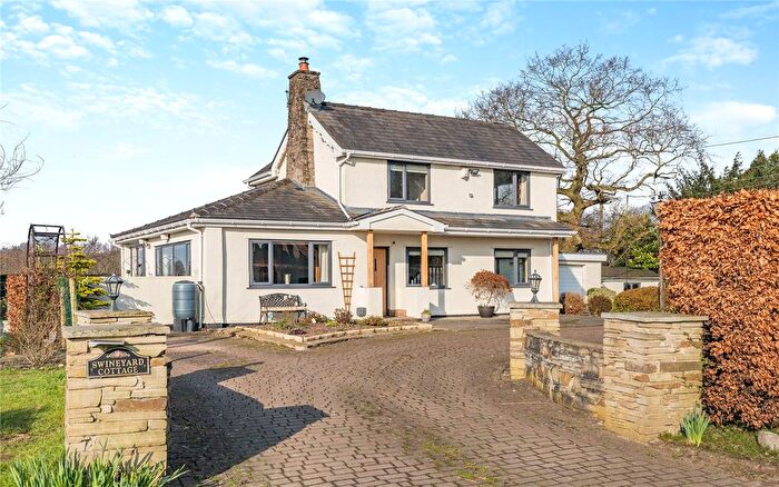 3 Bedroom Detached House For Sale In Swineyard Lane, High Legh, Knutsford, Cheshire, WA16