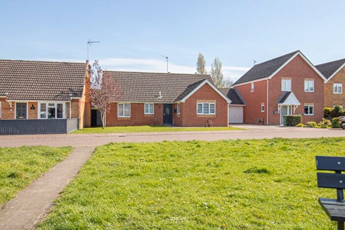 3 Bedroom Detached Bungalow For Sale In Foxglove Walk, Wiggenhall St. Germans, King's Lynn, Norfolk, PE34