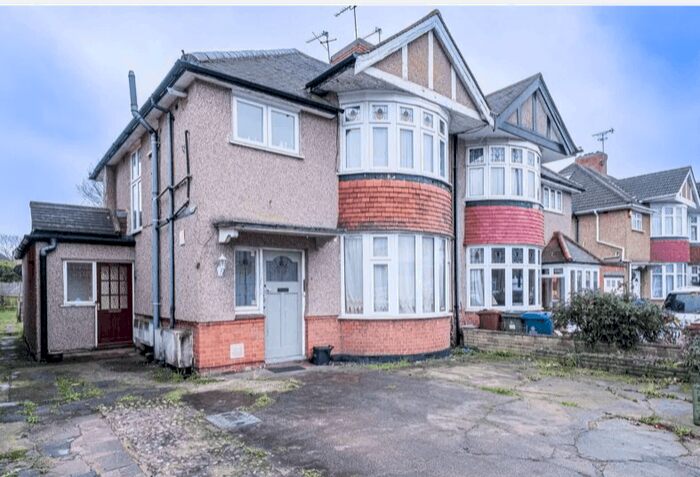 1 Bedroom Flat To Rent In Parkside Way, North Harrow, Harrow, HA2