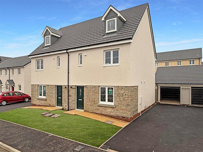 4 Bedroom Semi Detached House For Sale In Abbotsham Park, Bideford, EX39