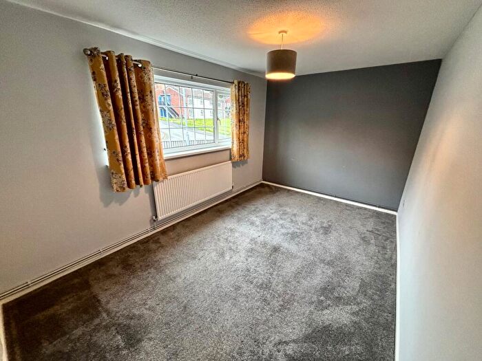 2 Bedroom Flat For Sale In High Street, Abersychan, Pontypool, NP4