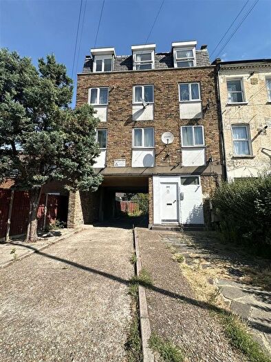 2 Bedroom Flat To Rent In Church Street, Edmonton, N9