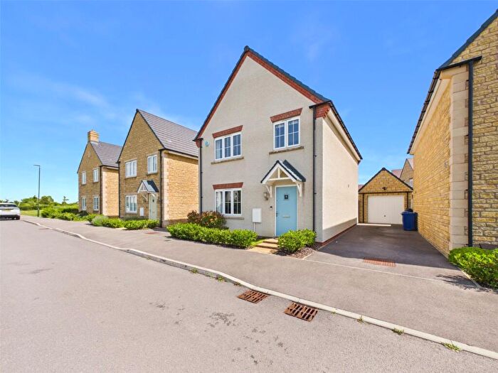 4 Bedroom Detached House For Sale In Somerdale Avenue, Brockworth, Gloucester, Gloucestershire, GL3