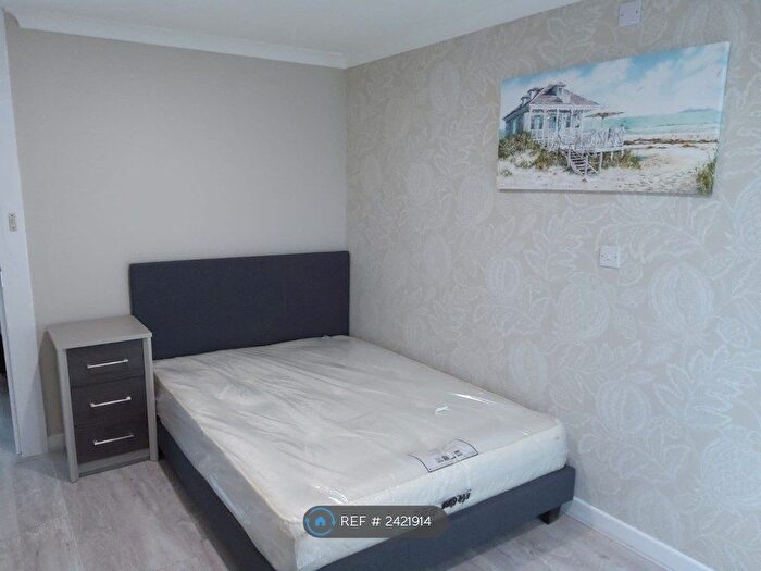 5 Bedroom Terraced House To Rent In Church Road, Basildon, SS16