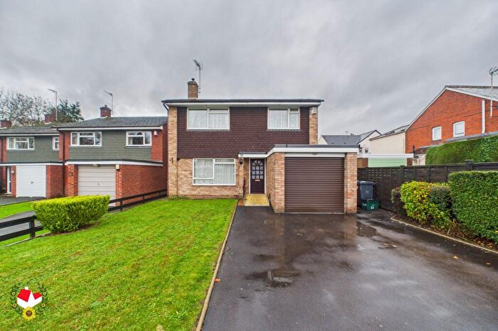 3 Bedroom Detached House For Sale In Porchester Road, Hucclecote, Gloucester, GL3