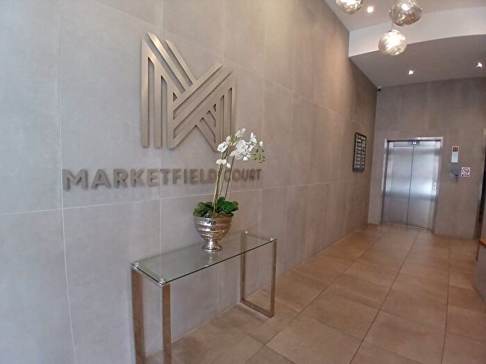 1 Bedroom Flat To Rent In Marketfield Way, Redhill, RH1