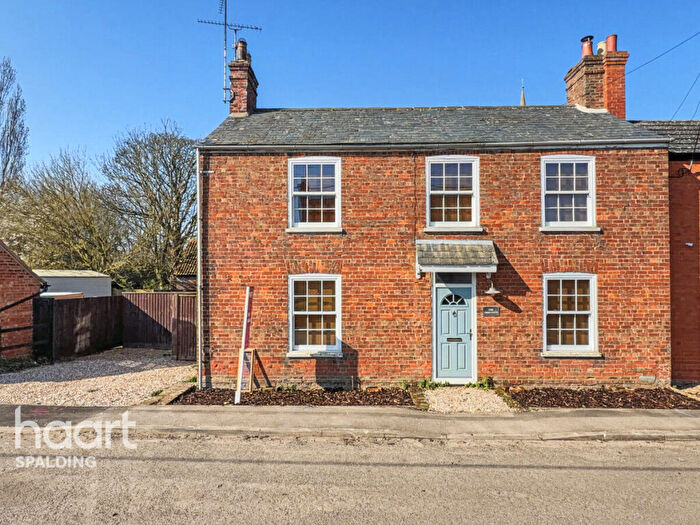 4 Bedroom Detached House For Sale In Church End, Fleet, PE12