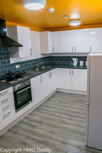 1 Bedroom Terraced House To Rent In Lichfield Street, Walsall, WS1