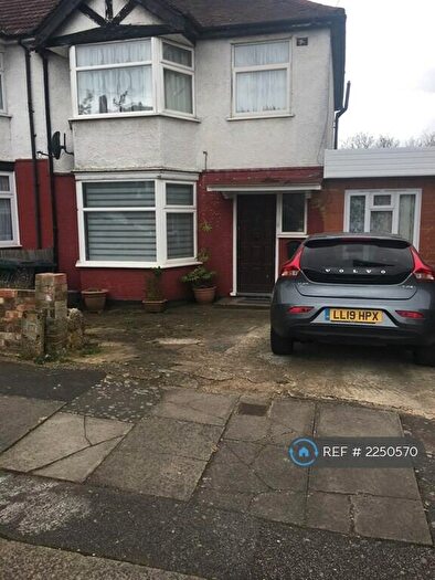 1 Bedroom Flat To Rent In Colin Gardens, London, NW9