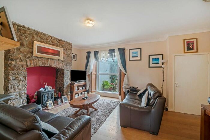 2 Bedroom Flat For Sale In Raglan Place, Weston-Super-Mare, BS23