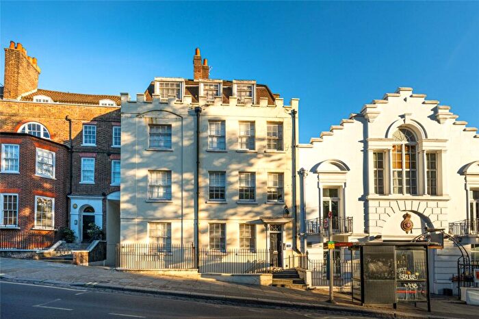 1 Bedroom Apartment To Rent In Pond Court, Pond Street, London, NW3