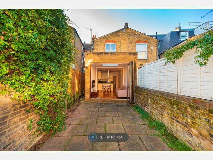 3 Bedroom Terraced House To Rent In Gironde Road, London SW6