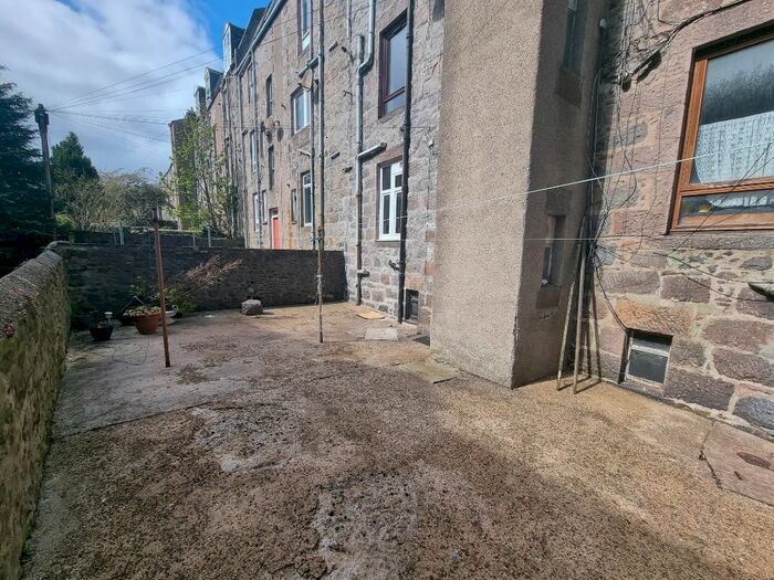 1 Bedroom Flat To Rent In Baker Street, City Centre, Aberdeen, AB25
