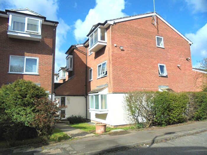 1 Bedroom Flat For Sale In Harkness Close, Harold Hill, Essex, RM3