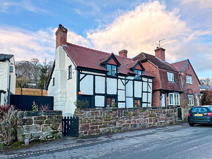 3 Bedroom Detached House For Sale In The Village, Burton, CH64