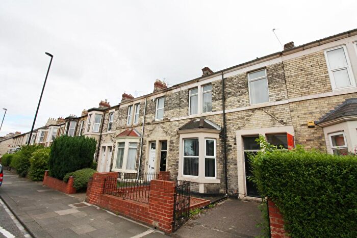 2 Bedroom Flat To Rent In Salters Road, Gosforth, NE3