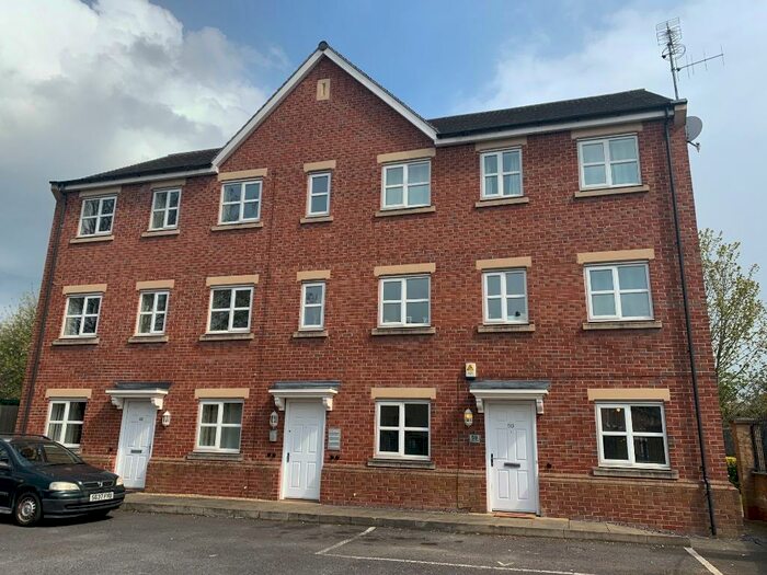 2 Bedroom Flat To Rent In Drage Street, Chester Green, Derby, DE1