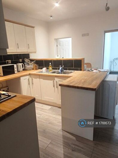 2 Bedroom Flat To Rent In Cromer Road, Romford, RM7