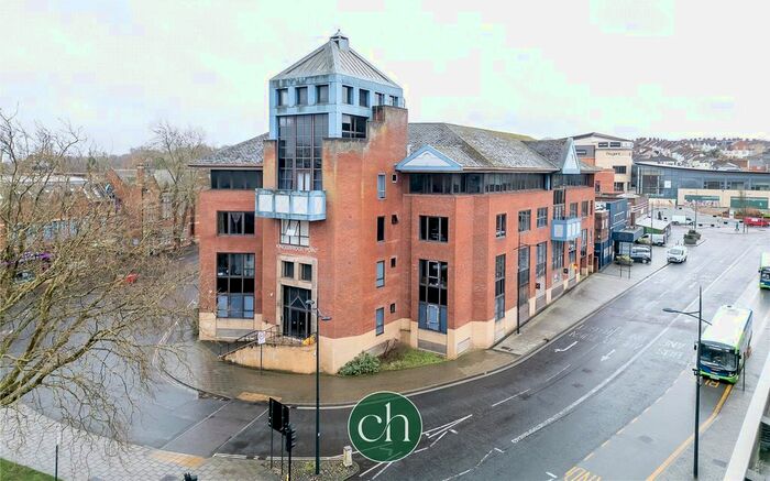 1 Bedroom Flat To Rent In Kingsbridge Point, Town Centre, Swindon, SN1
