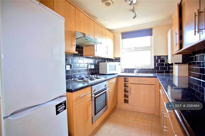 1 Bedroom Flat To Rent In High Street, Barkingside, Ilford, IG6