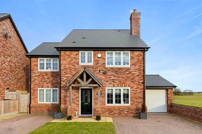 4 Bedroom Detached House For Sale In Dewdrop Close, Felsted, Dunmow, Essex, CM6