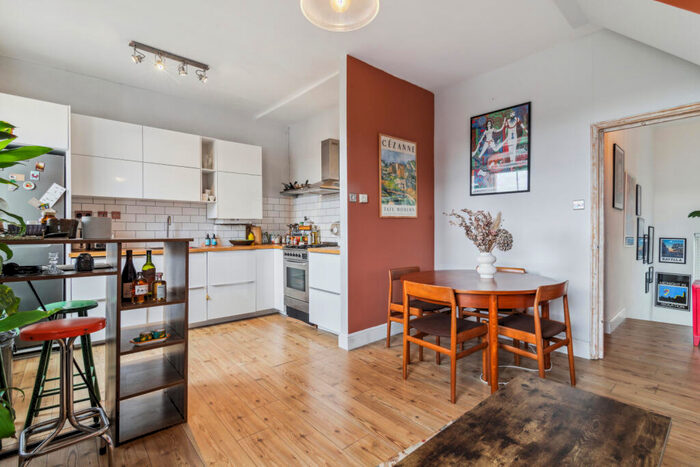 2 Bedroom Flat To Rent In Albion Road, Newington Green, N16