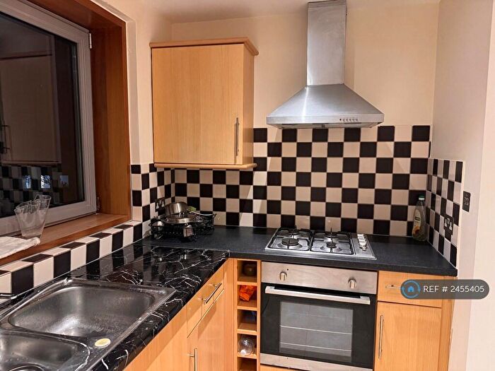 1 Bedroom Flat To Rent In Kingston Hill, Kingston Upon Thames, KT2