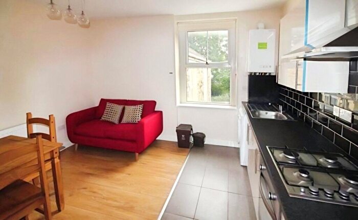 2 Bedroom Flat To Rent In Roath, Cardiff, CF24