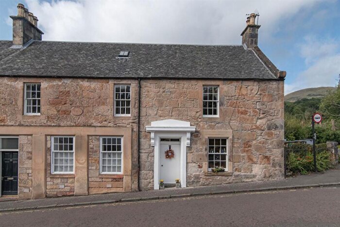 5 Bedroom End Of Terrace House For Sale In High Street, Dollar, FK14