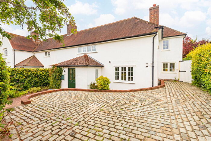 4 Bedroom Semi Detached House For Sale In Wilderness Road, Guildford, GU2