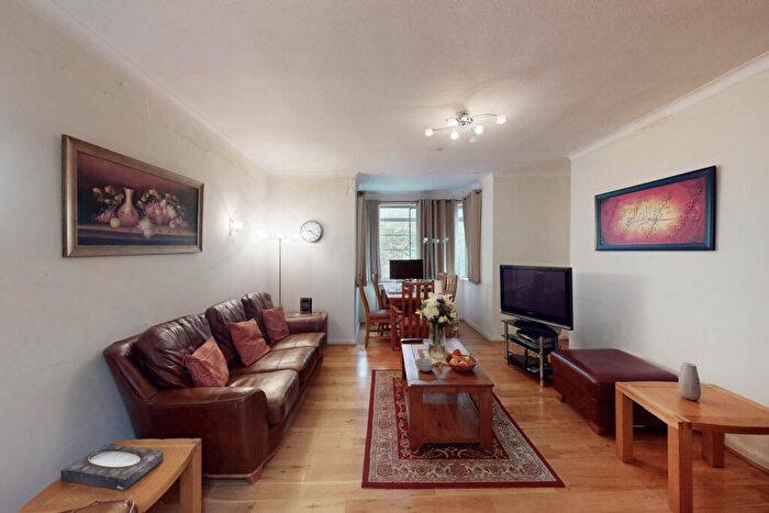 2 Bedroom Apartment For Sale In Cochrane Close, – Cochrane Street, London, NW8