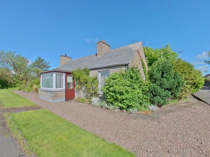 2 Bedroom Detached Bungalow For Sale In George Street, Halkirk, KW12