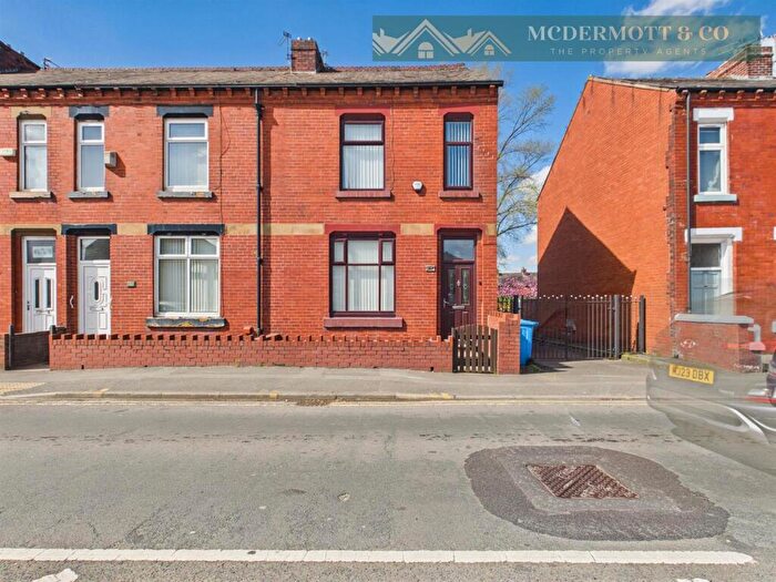 2 Bedroom End Of Terrace House For Sale In Oldham Road, Failsworth, M35